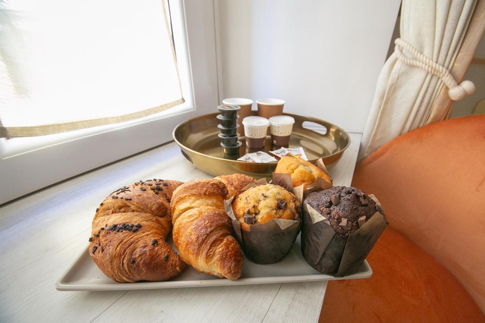 Caffe' E Cuscino Rom